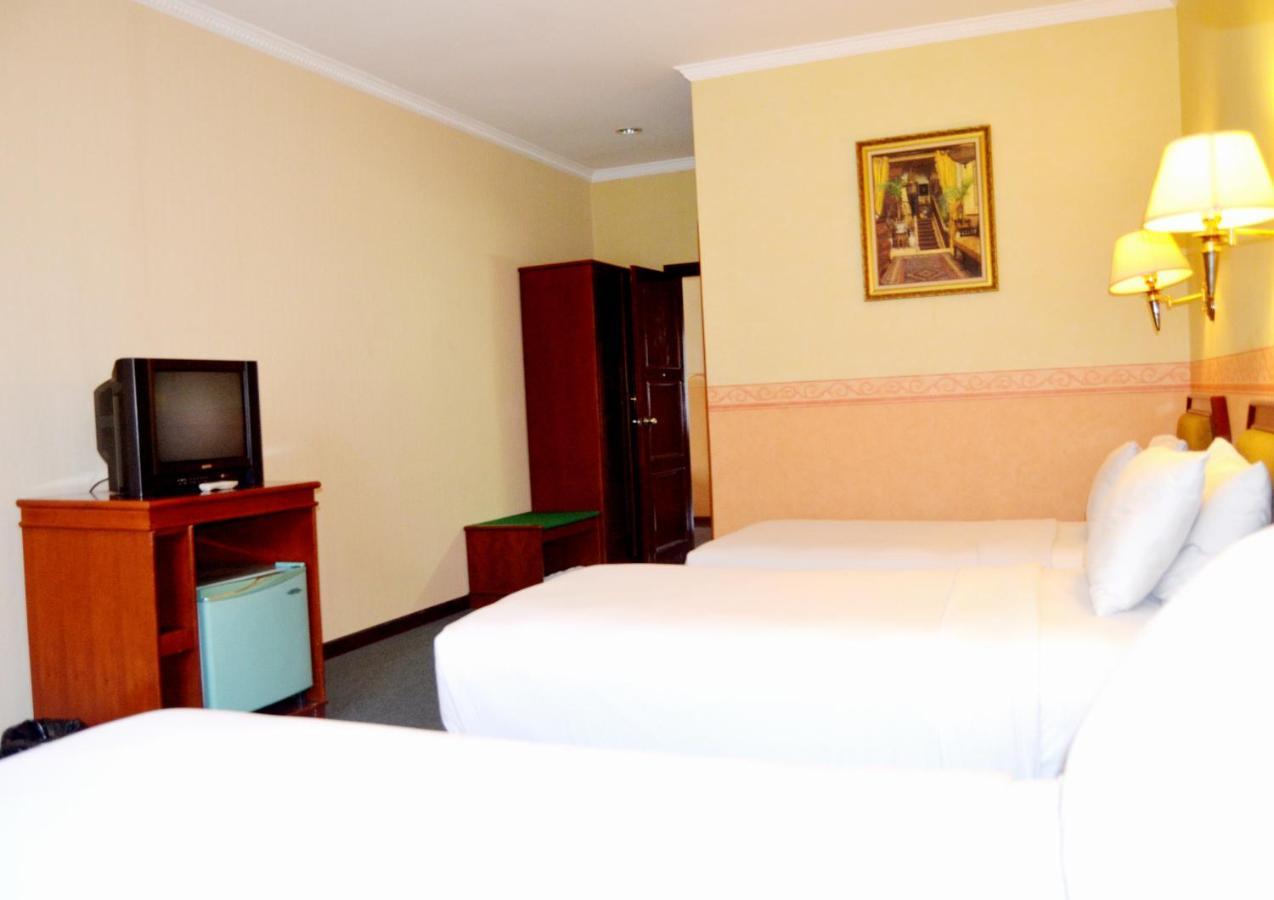 Yasmin Hotel Puncak Exteriér fotografie