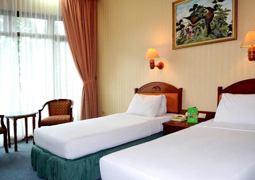 Yasmin Hotel Puncak Exteriér fotografie