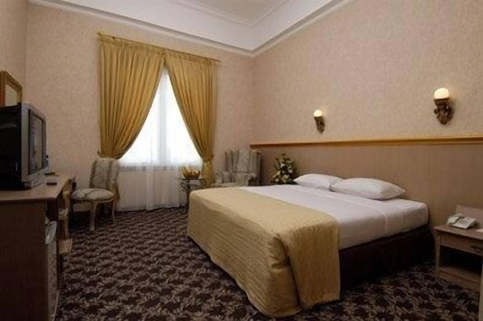 Yasmin Hotel Puncak Exteriér fotografie