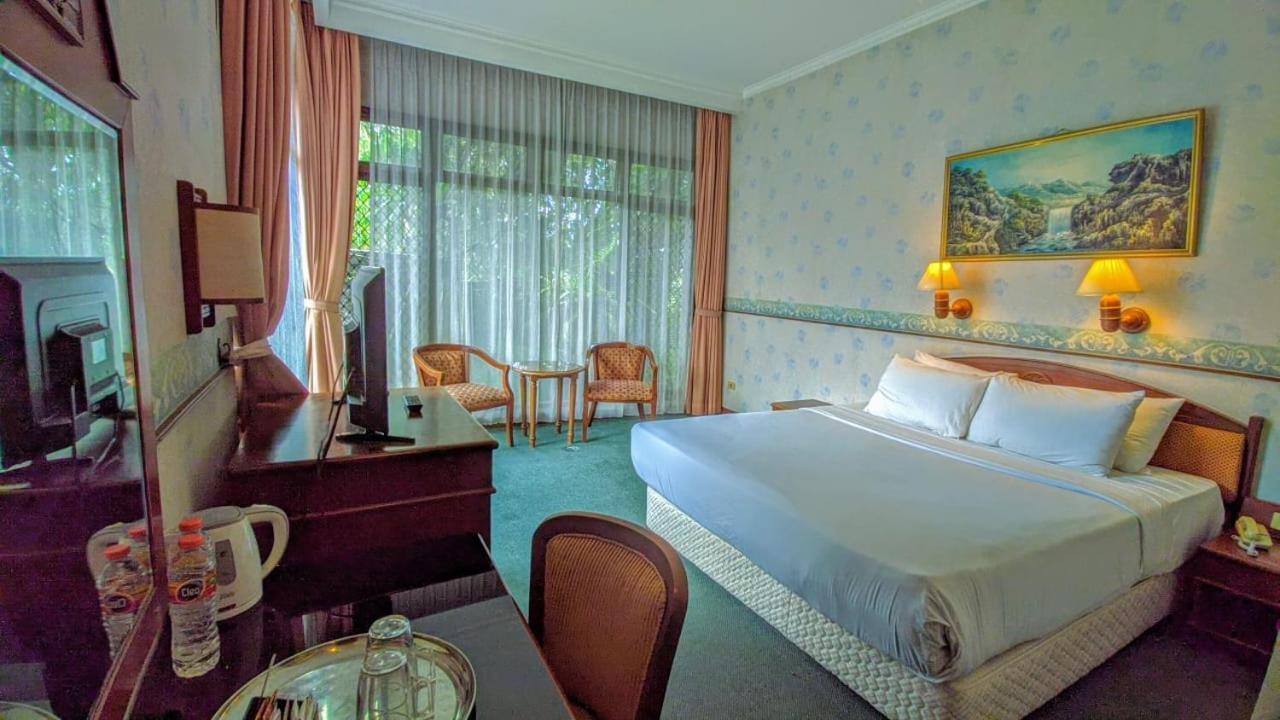 Yasmin Hotel Puncak Exteriér fotografie